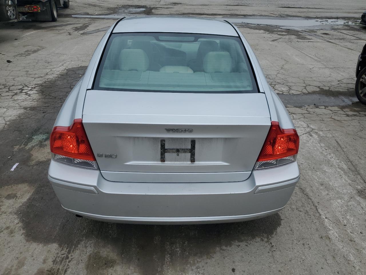 2005 Volvo S60 VIN: YV1RS612752472125 Lot: 62307355