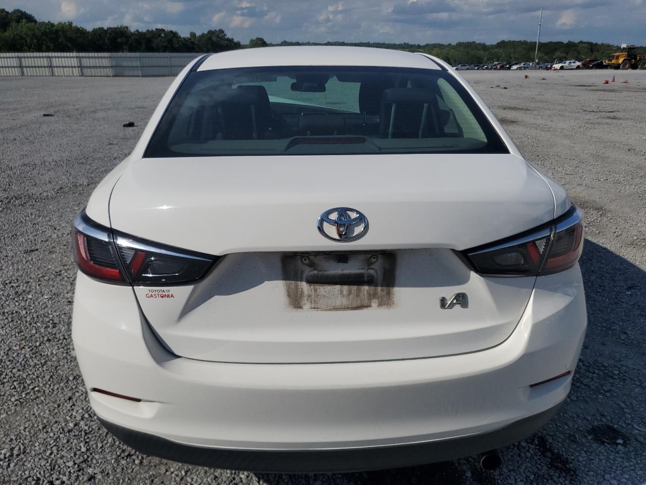 2018 Toyota Yaris Ia VIN: 3MYDLBYV3JY321110 Lot: 65211775