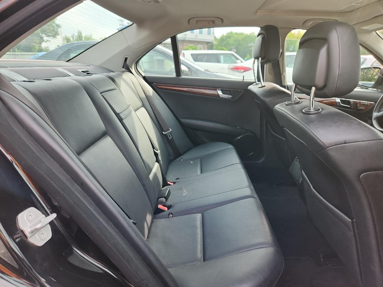 2009 Mercedes-Benz C 300 4Matic VIN: WDDGF81X29R055670 Lot: 63527735