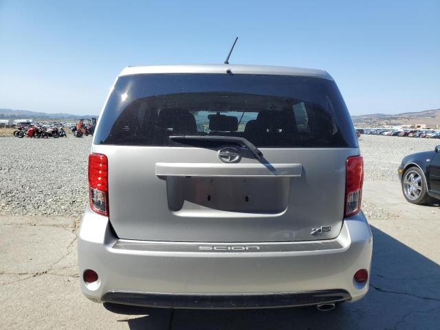 Parquets TOYOTA SCION 2015 Srebrny