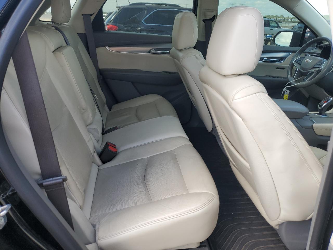 2017 Cadillac Xt5 Luxury VIN: 1GYKNBRS8HZ105381 Lot: 64957055