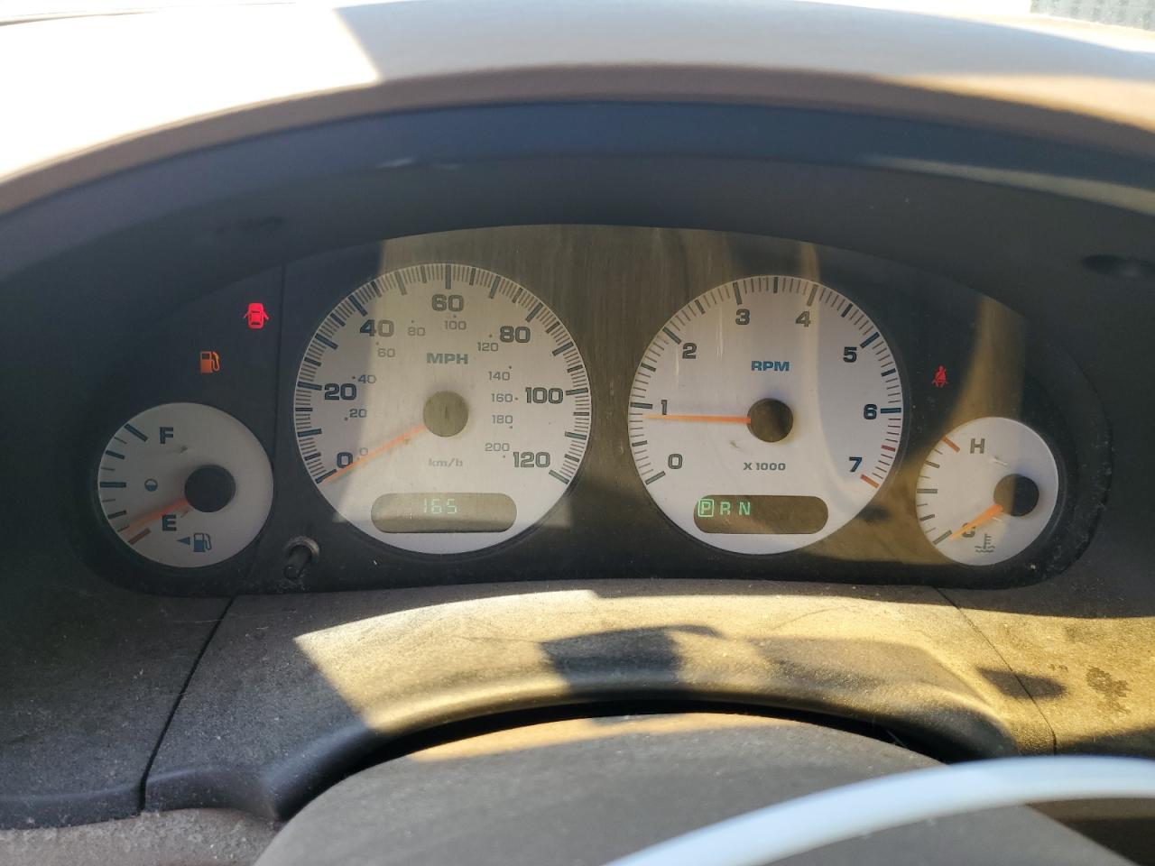 2002 Dodge Grand Caravan Sport VIN: 2B4GP44382R553216 Lot: 64605335