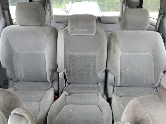 2004 TOYOTA SIENNA CE  