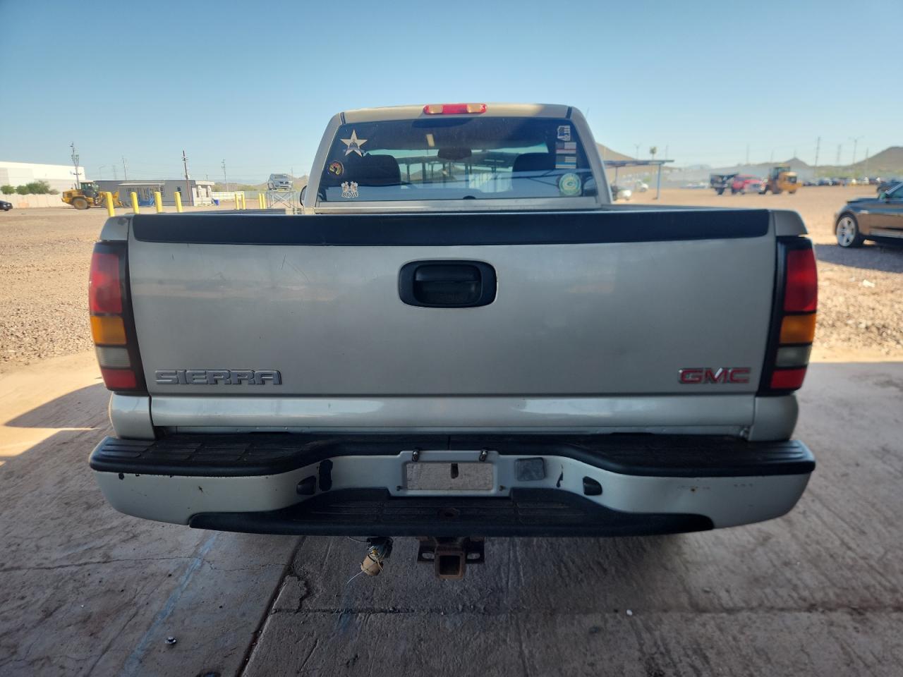 2005 GMC New Sierra K1500 VIN: 1GTEK14V75Z213221 Lot: 63874685
