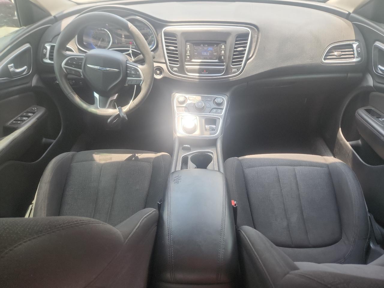 2015 Chrysler 200 Limited VIN: 1C3CCCAB5FN677907 Lot: 55763275