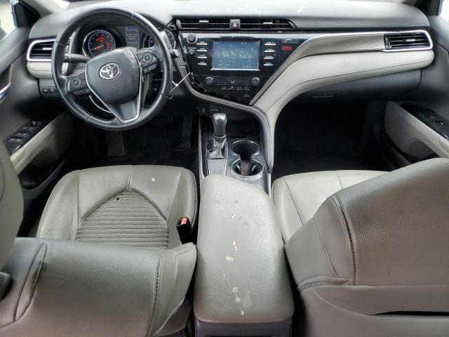 TOYOTA CAMRY 2018 Srebrny