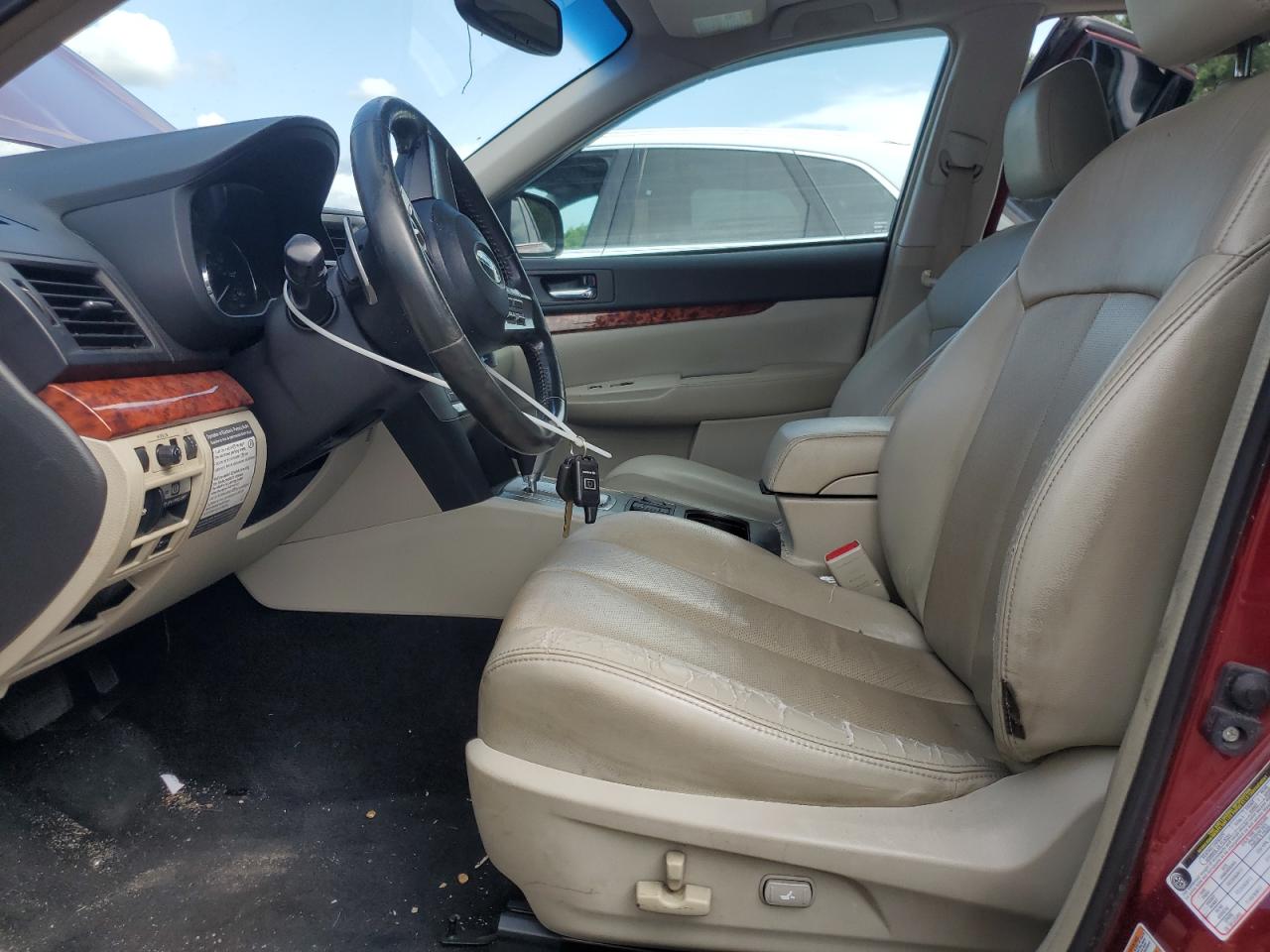 2011 Subaru Outback 2.5I Limited VIN: 4S4BRBLC4B3350910 Lot: 64719055