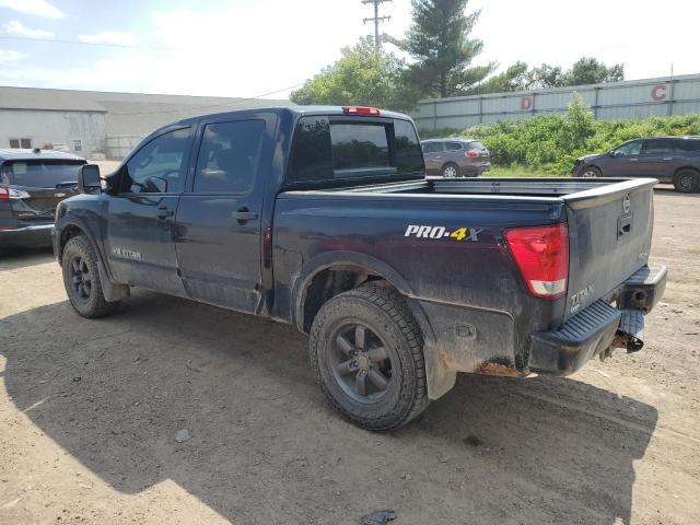  NISSAN TITAN 2014 Czarny