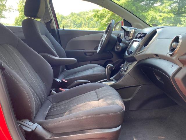 Sedans CHEVROLET SONIC 2016 Czerwony