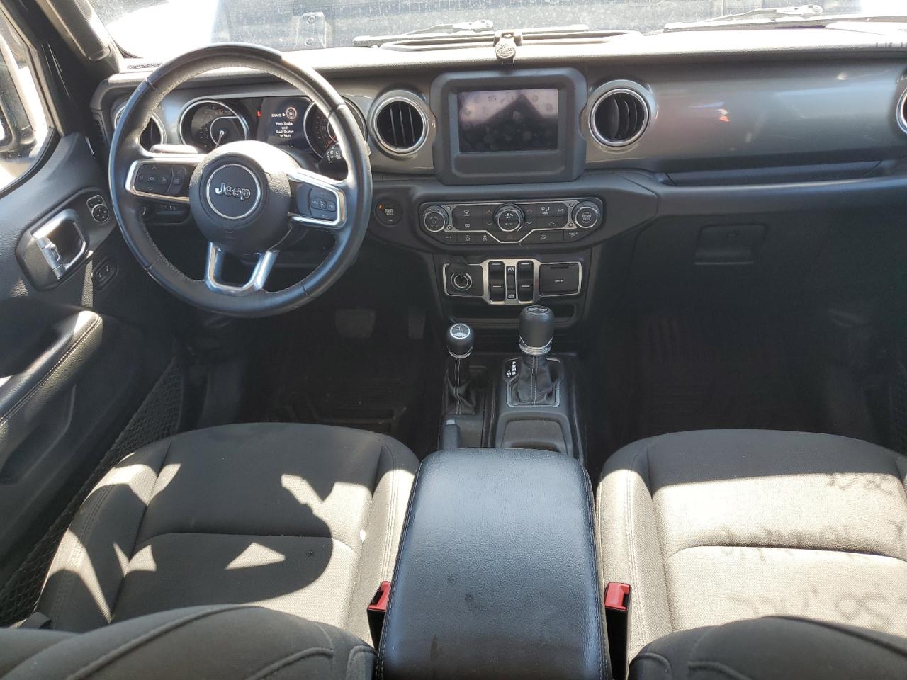 2019 Jeep Wrangler Unlimited Sahara VIN: 1C4HJXEGXKW555777 Lot: 63083565