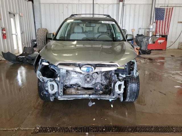 Паркетники SUBARU FORESTER 2016 Зеленый