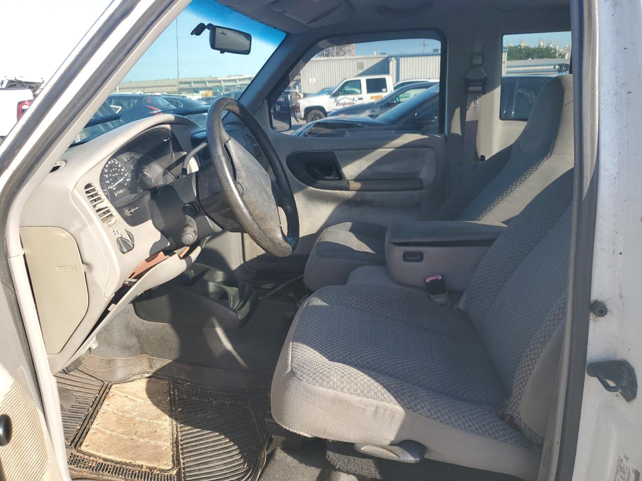 1999 Ford Ranger Super Cab VIN: 1FTYR14V2XTA84156 Lot: 63990535