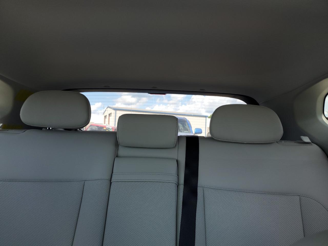 2025 Hyundai Kona Limited VIN: KM8HE3A30SU243300 Lot: 64553785