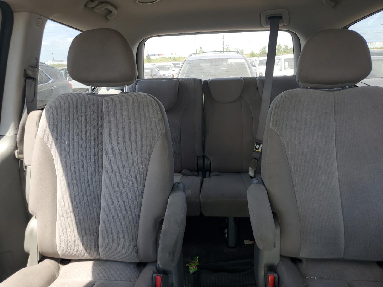 2012 Kia Sedona Lx VIN: KNDMG4C79C6415820 Lot: 65395395