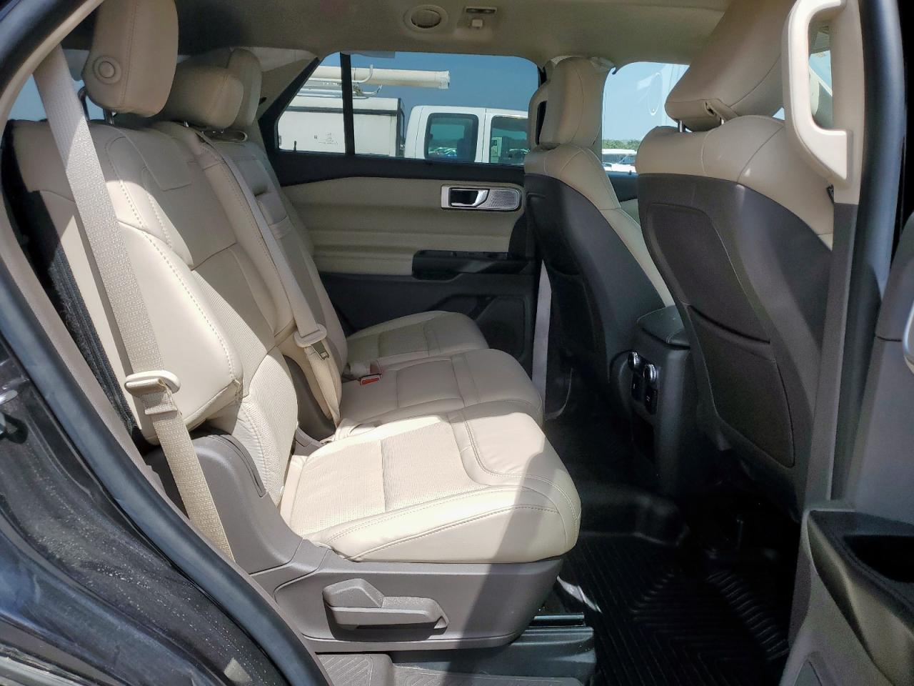 2020 Ford Explorer Platinum VIN: 1FM5K8HC0LGA60137 Lot: 64837965