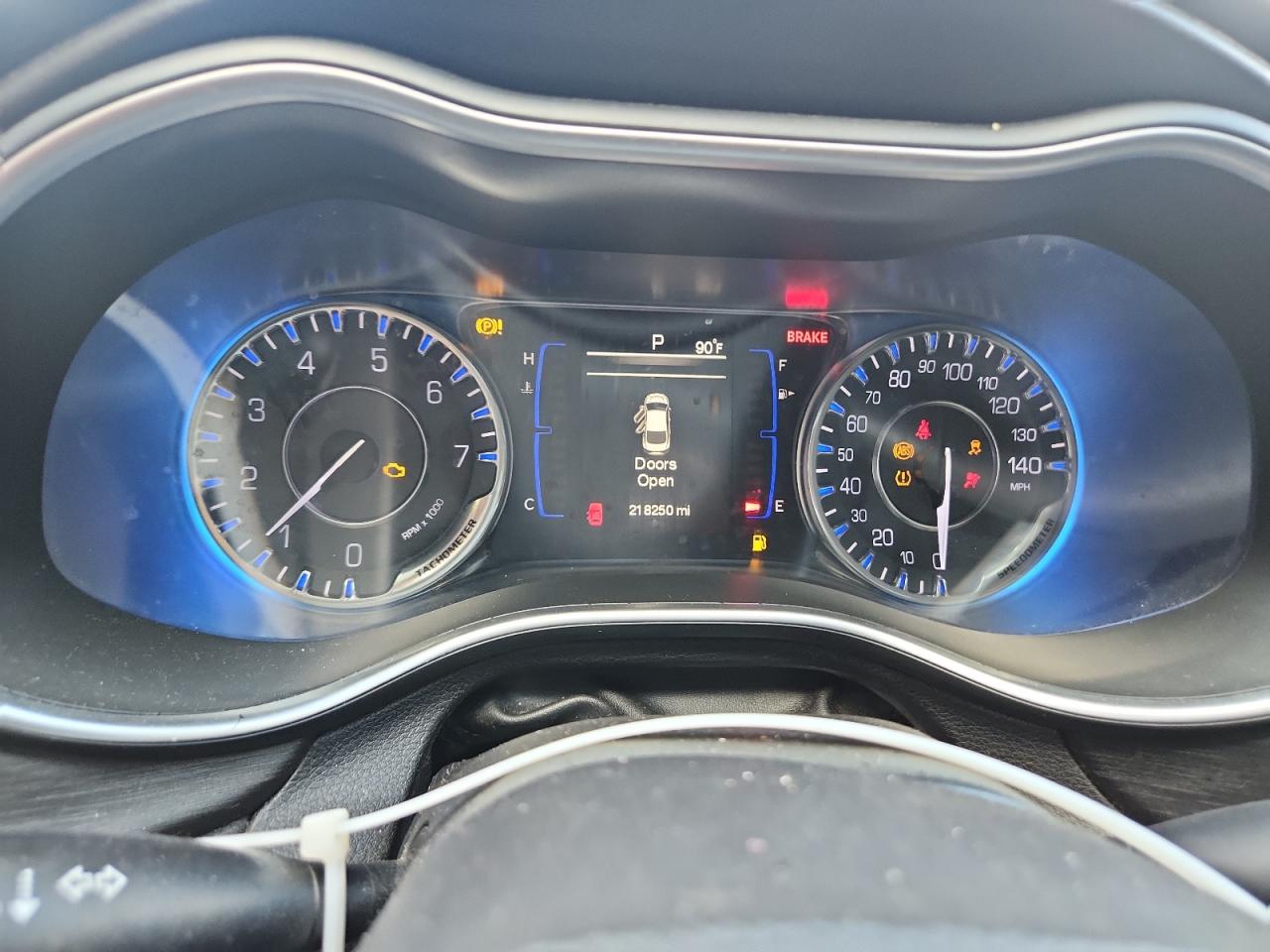 2015 Chrysler 200 Limited VIN: 1C3CCCAB7FN694286 Lot: 66469395