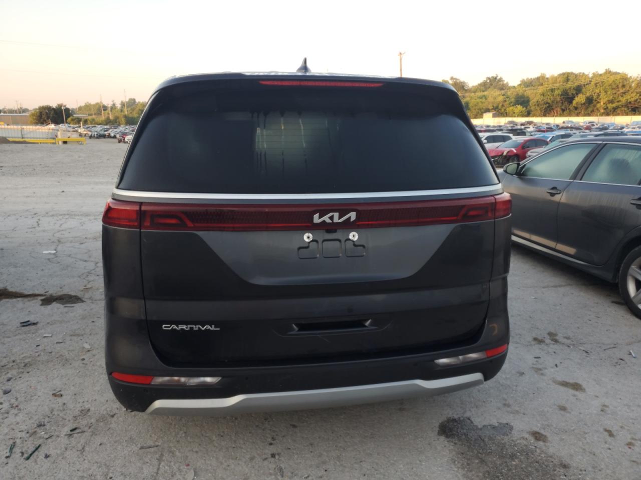 2023 Kia Carnival Lx VIN: KNDNB4H32P6235125 Lot: 63029685