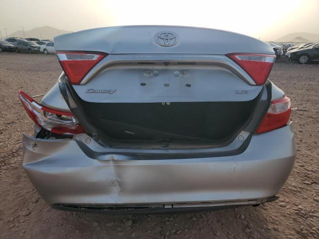  TOYOTA CAMRY 2016 Серебристый