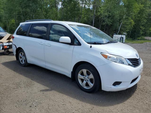 2013 TOYOTA SIENNA LE  