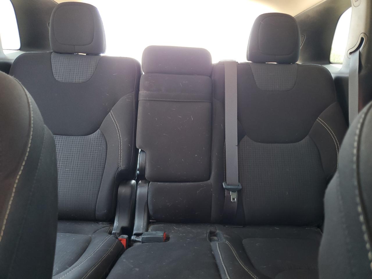 2016 Jeep Cherokee Latitude VIN: 1C4PJMCS0GW251673 Lot: 64549385