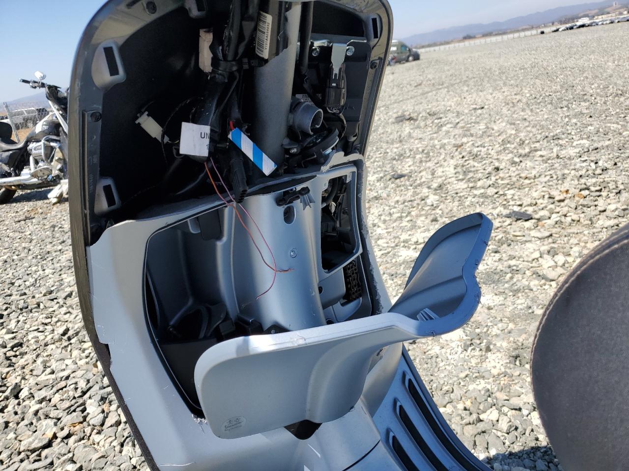 2021 Vespa Primavera/Sprint 150 VIN: ZAPM818G4M5904183 Lot: 66738585