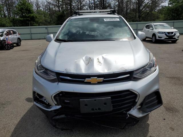  CHEVROLET TRAX 2018 Srebrny