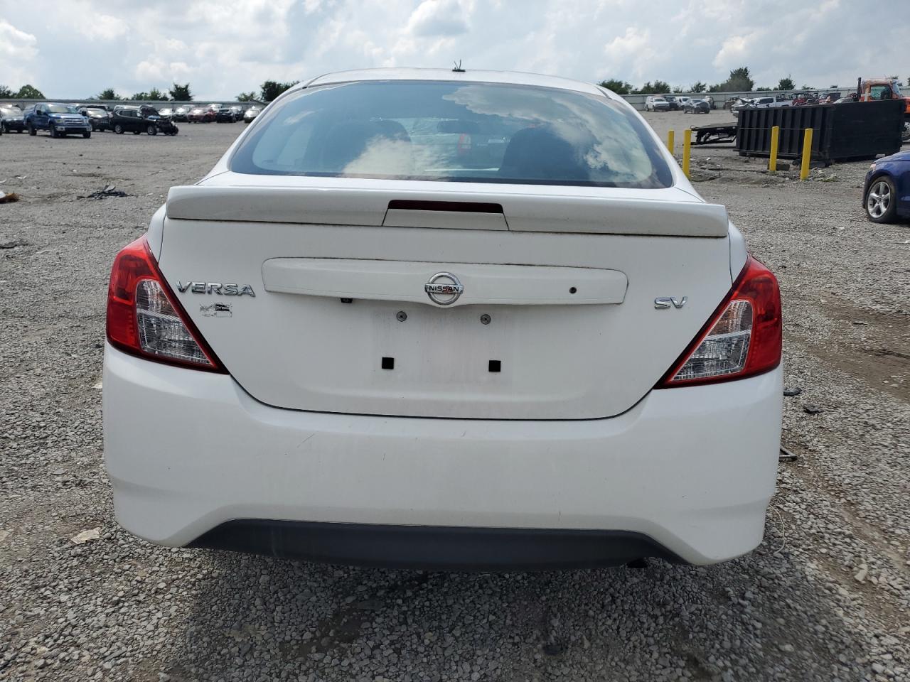 2019 Nissan Versa S VIN: 3N1CN7AP8KL867707 Lot: 65673205
