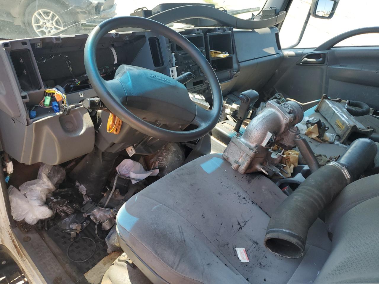 2019 Isuzu Nrr - Trucks VIN: JALE5W162K7304257 Lot: 63371825