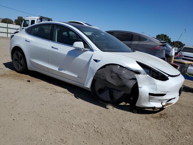  TESLA MODEL 3 2018 Белы