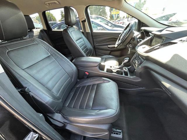  FORD ESCAPE 2018 Czarny