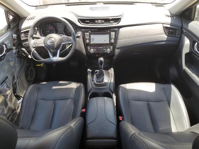  NISSAN ROGUE 2017 Srebrny