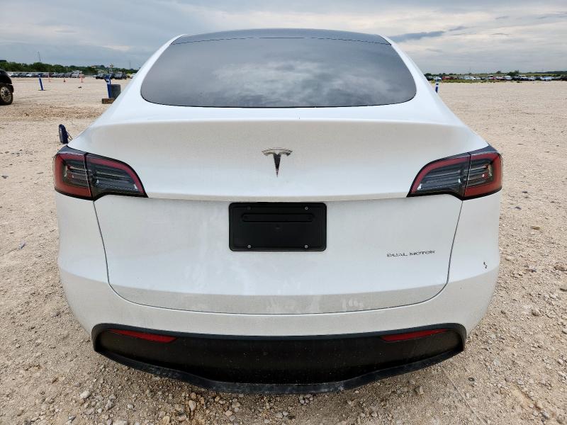  TESLA MODEL Y 2024 Biały