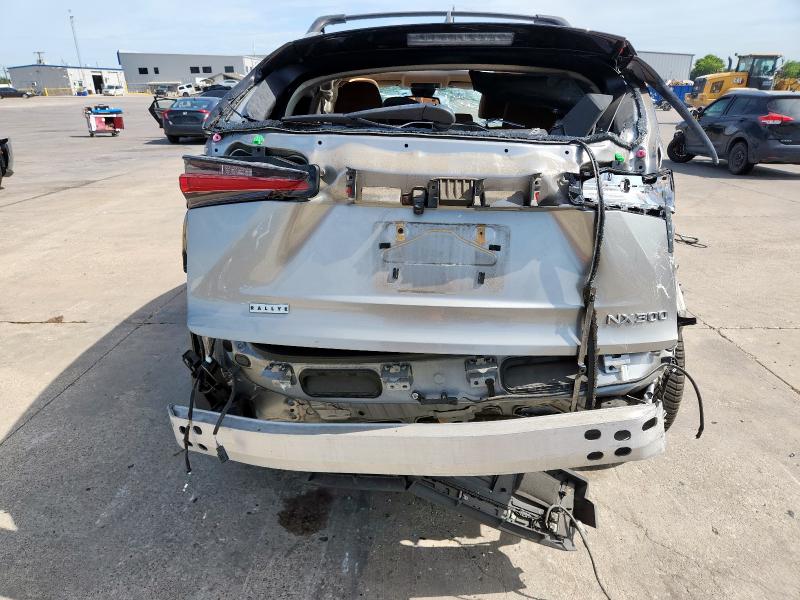  LEXUS NX 2018 Srebrny