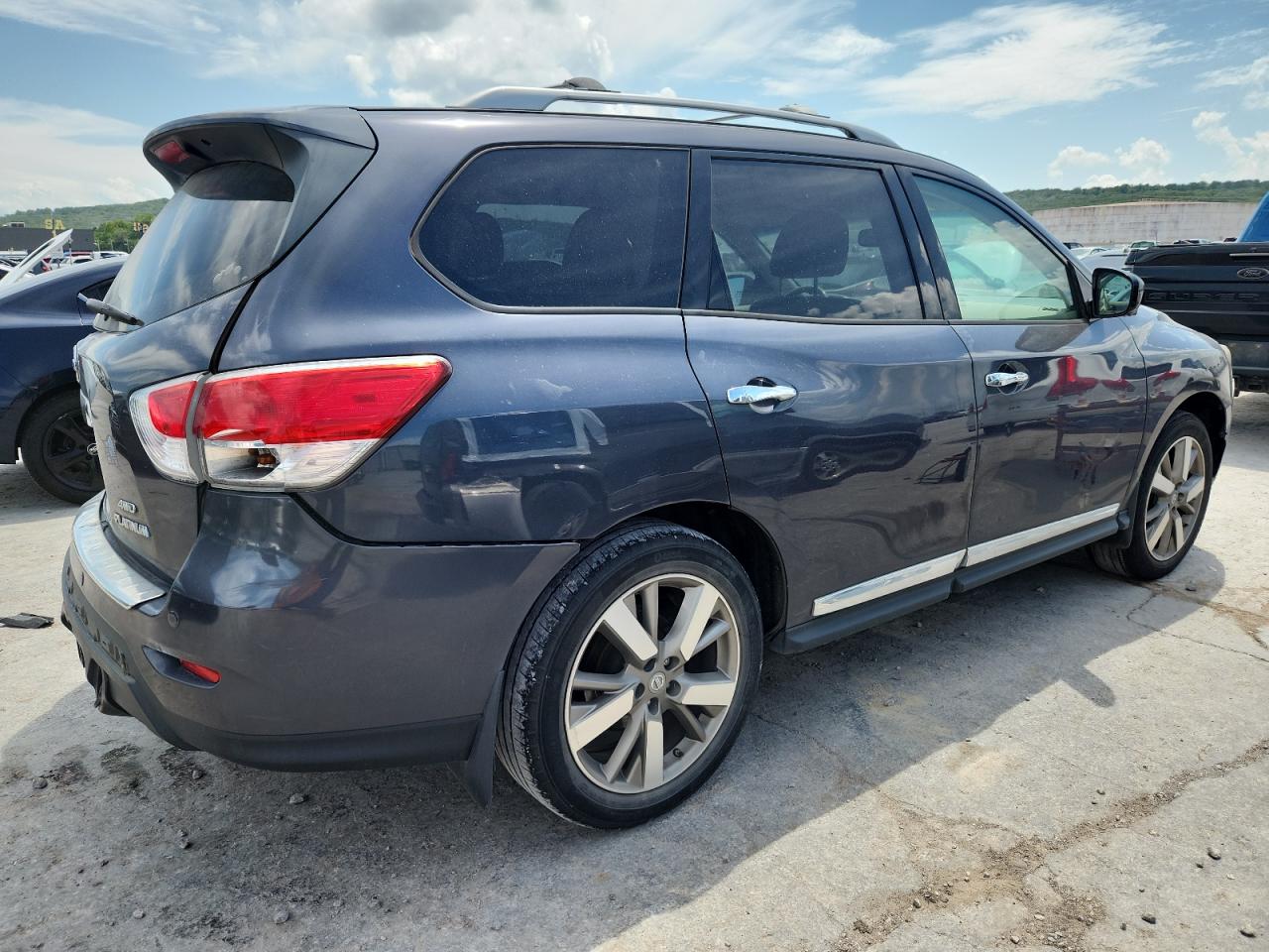 2014 Nissan Pathfinder S VIN: 5N1AR2MM8EC690956 Lot: 64611185
