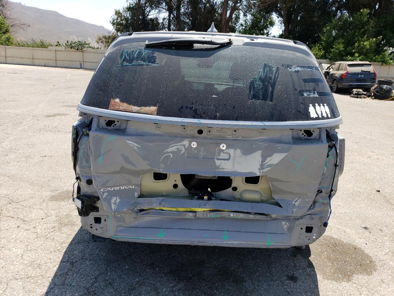 2024 Kia Carnival Ex VIN: KNDNC5H3XR6379205 Lot: 64654685