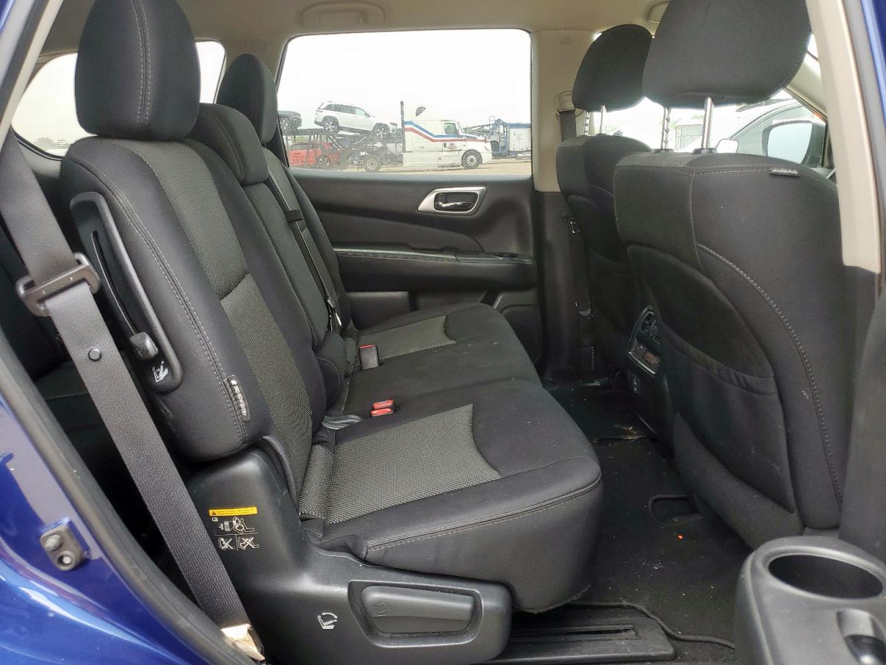 2018 Nissan Pathfinder S VIN: 5N1DR2MN4JC639910 Lot: 65621255