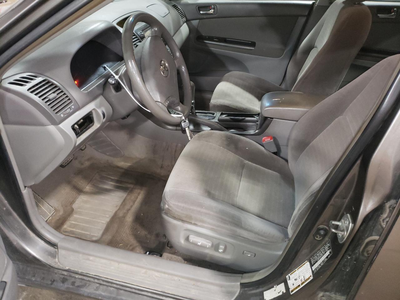 2005 Toyota Camry Le VIN: JTDBE32K853026135 Lot: 63873555