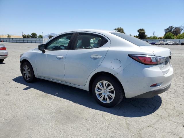 TOYOTA YARIS 2019 Silver