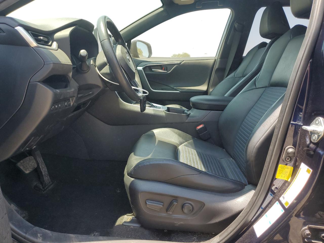 2020 Toyota Rav4 Xse VIN: JTMEWRFV9LJ041950 Lot: 63705365