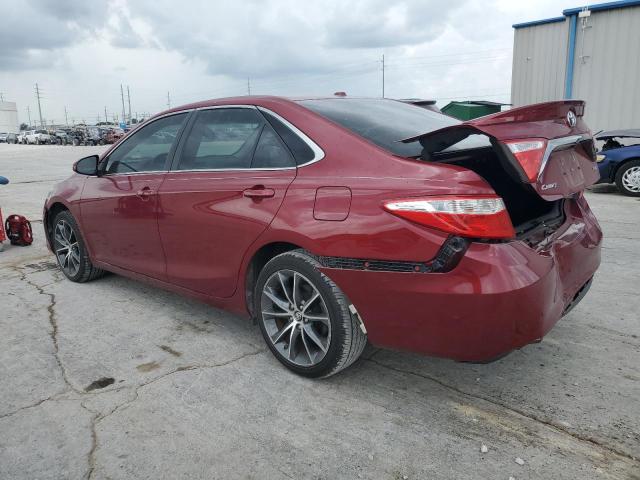  TOYOTA CAMRY 2015 Czerwony