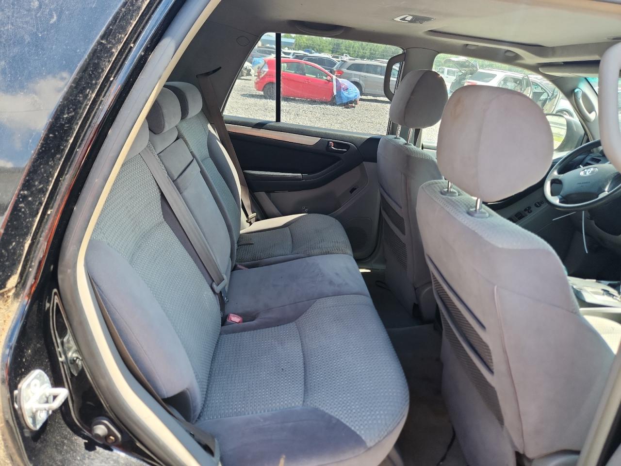 2003 Toyota 4Runner Sr5 VIN: JTEBU14RX30015813 Lot: 64470535