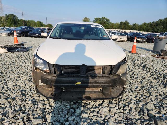  VOLKSWAGEN PASSAT 2013 White