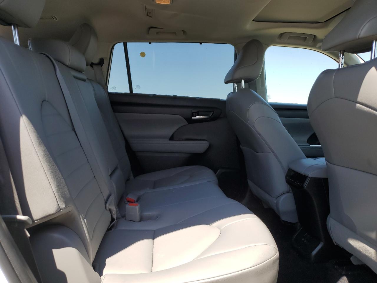 2022 Toyota Highlander Hybrid Xle VIN: 5TDHBRCH9NS560669 Lot: 65408885