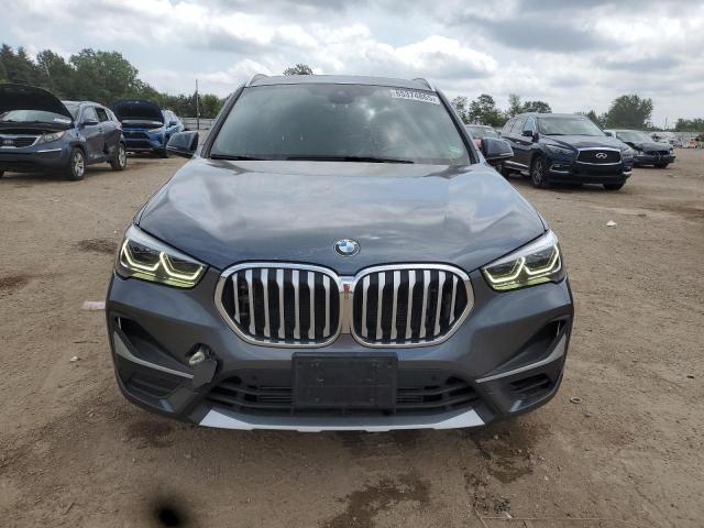 BMW X1 2021 Серый