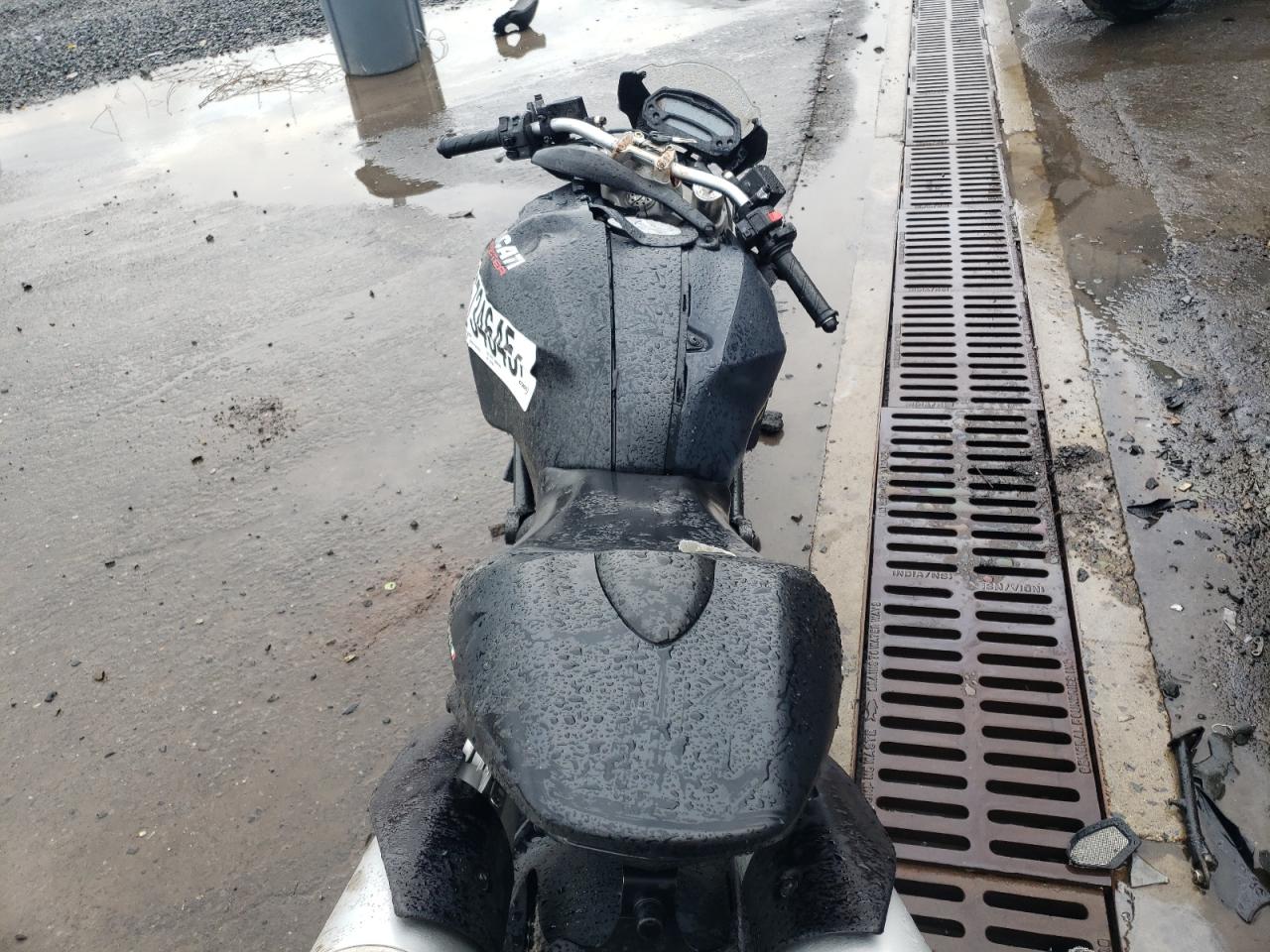 2012 Ducati Monster 696 VIN: ZDM1RADN7CB057802 Lot: 90569235