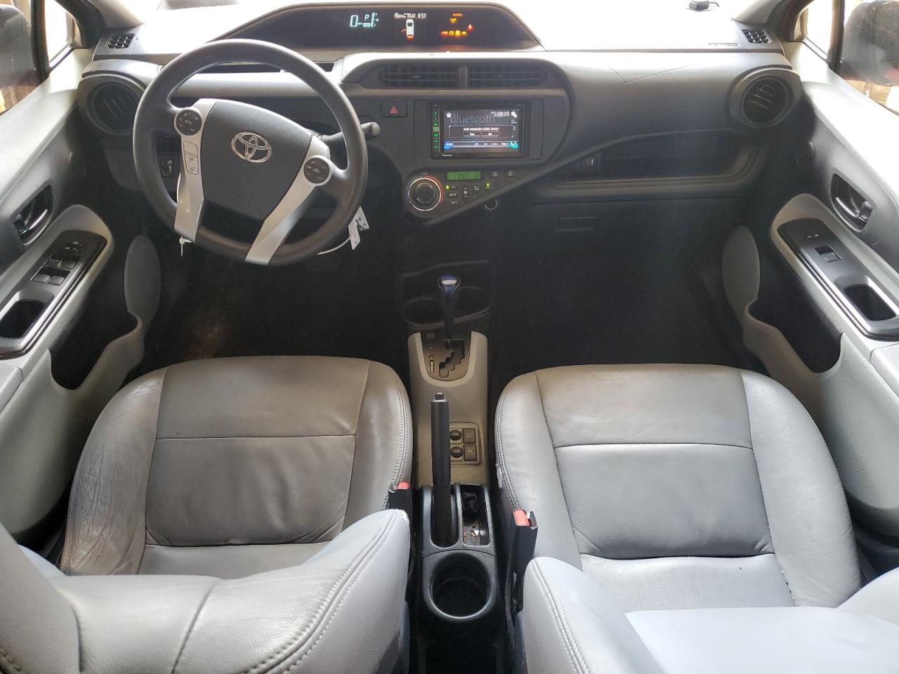 2014 Toyota Prius C VIN: JTDKDTB3XE1557943 Lot: 64364475