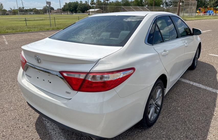 Sedans TOYOTA CAMRY 2016 White