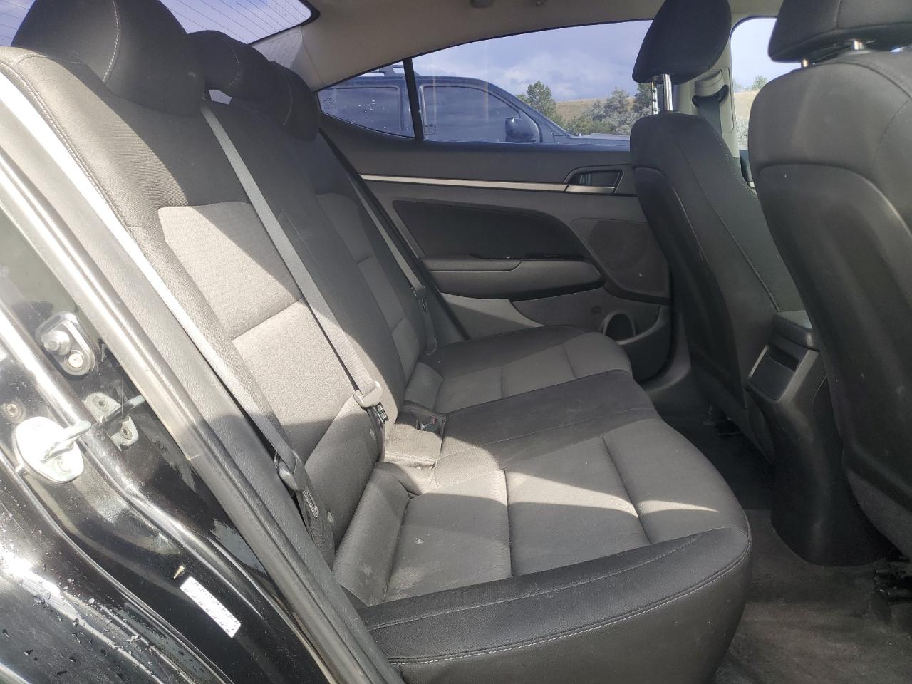 KMHD84LF9JU503081 2018 Hyundai Elantra Sel