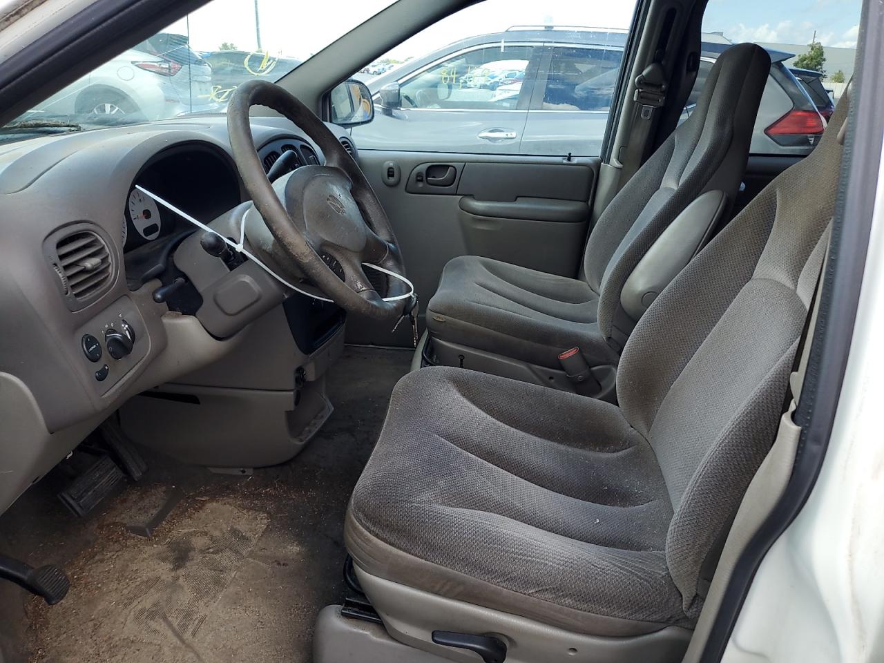2002 Dodge Caravan Se VIN: 1B4GP253X2B700511 Lot: 65169105