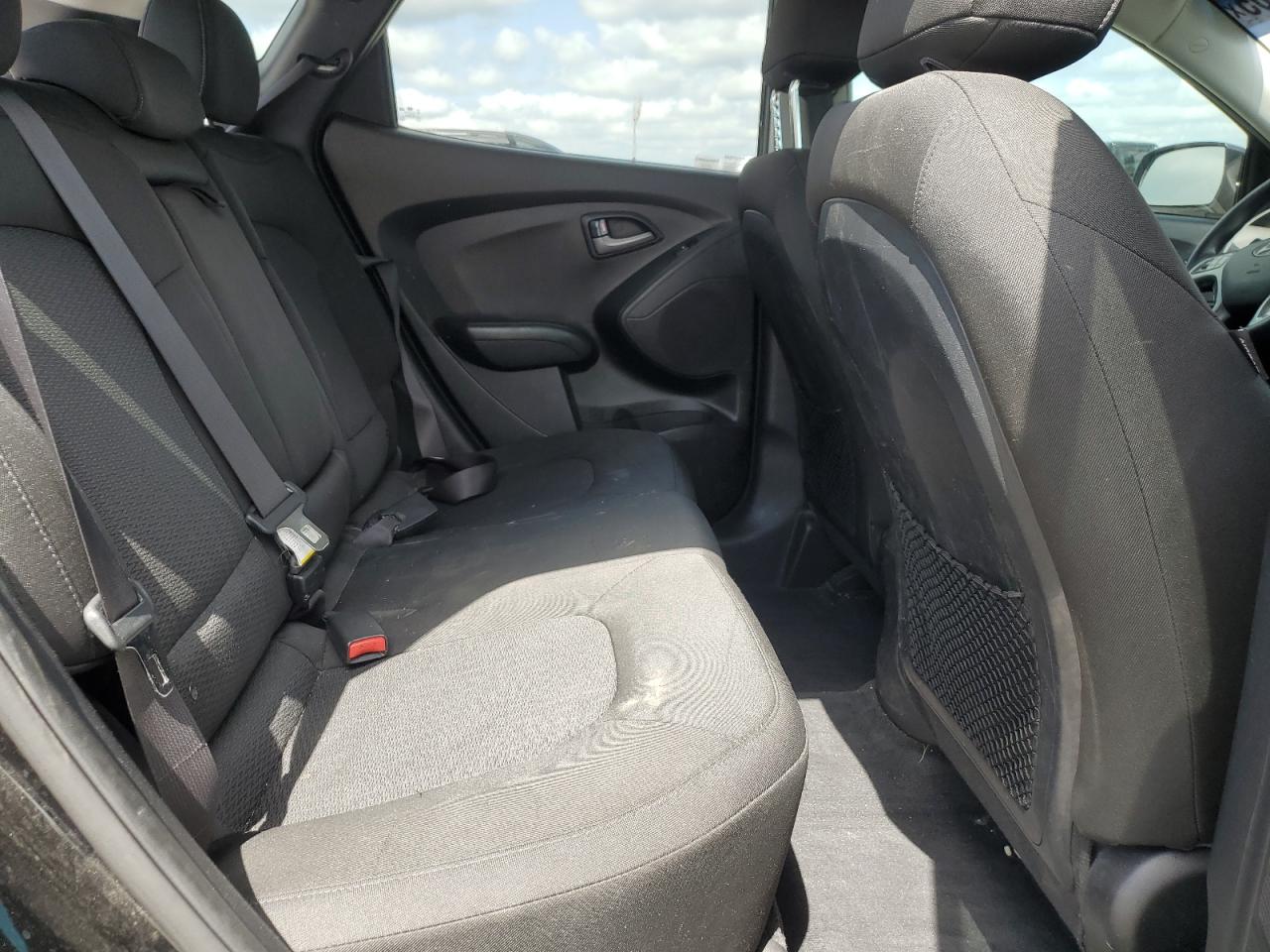 km8jt3af1fu101528 KM8JT3AF1FU101528 2015 Hyundai Tucson Gls